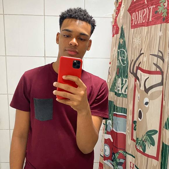 Meet your Posher, Wilson - Picture 1 of 1